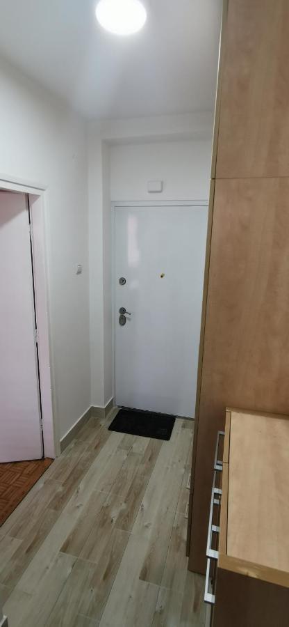 Stan Na Dan Predah Apartment อูชิเซ ภายนอก รูปภาพ